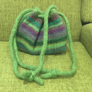 Wool Handcrafted shoulder bag